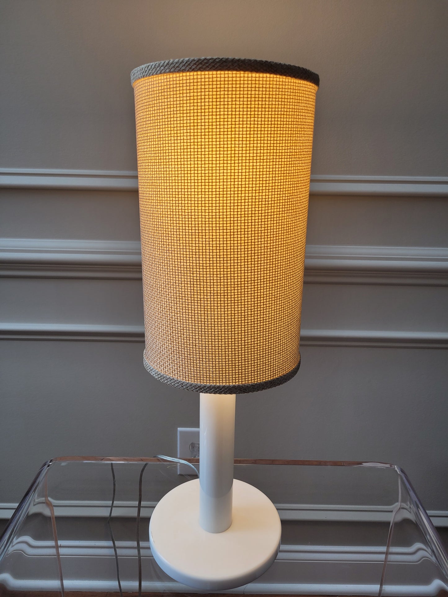 Eradu Table Lamp